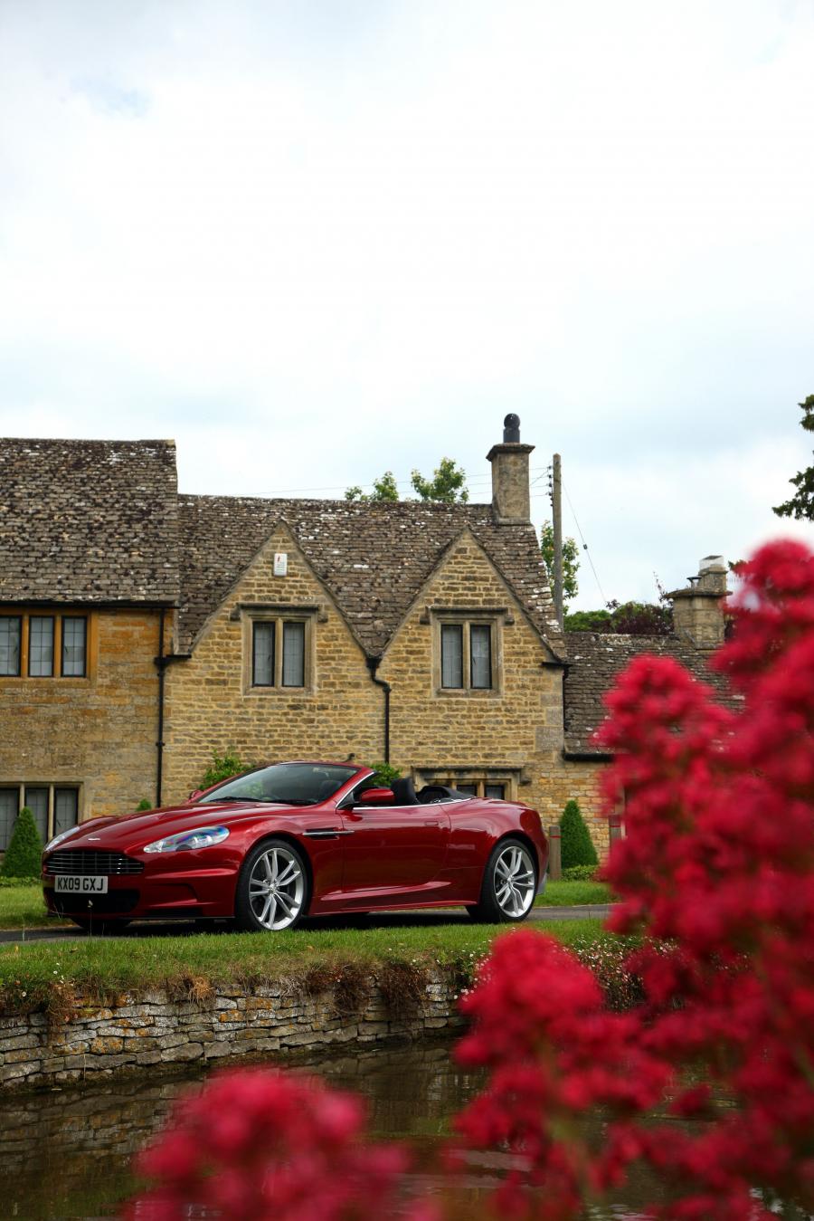  Aston Martin DBS Volante 2009 года  (UK) (фото 16 из 47)